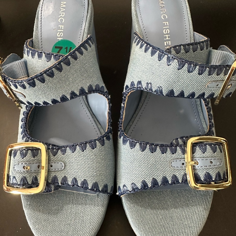 🆕Marc Fisher MEDALEN Denim Platform Heels - Picture 3 of 11